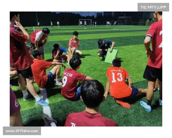奥运会男子足球赛：年轻力量激荡绿茵场展现激情与梦想